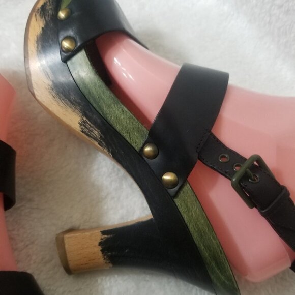 PRICE DROP-YSL Rare Olive & Black Leather Wood Heels - Picture 9 of 11